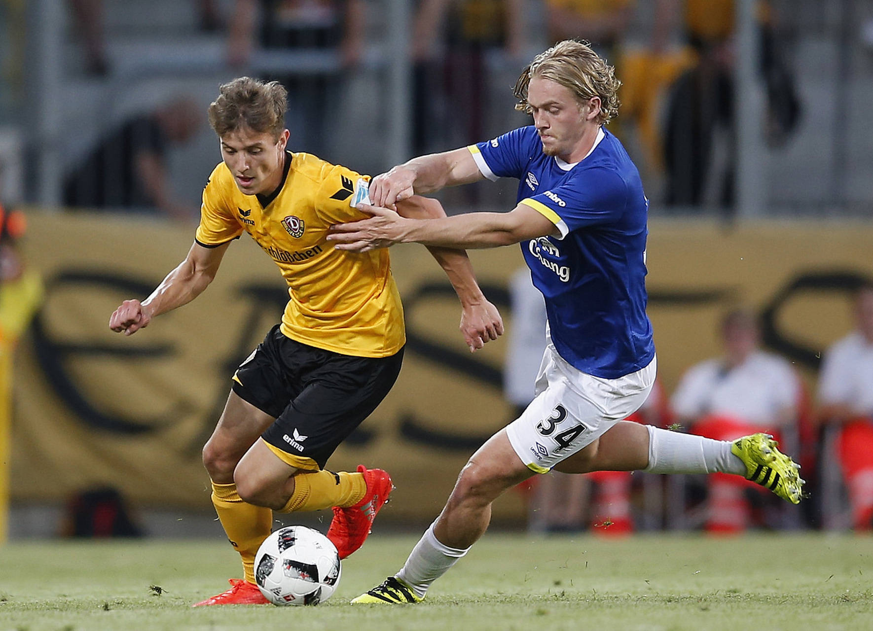 俄克拉荷马雷霆迎葡超关键赛；国际比赛日止住颓势；信心回归；身体对抗强度拉满的简单介绍-开云体育首页登陆